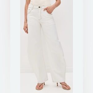 Lioness White Jeans with Tan Stitching SIZE MEDIUM